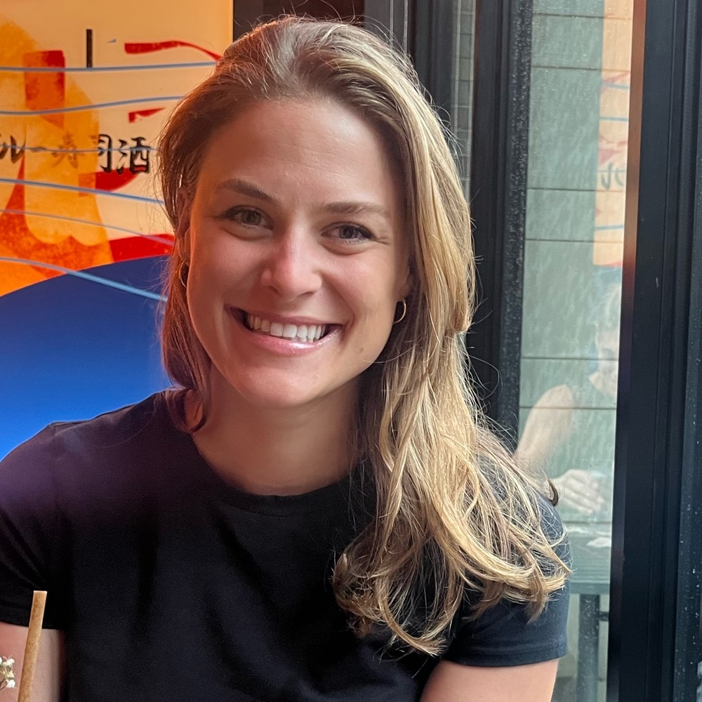Meet your Posher, Caroline